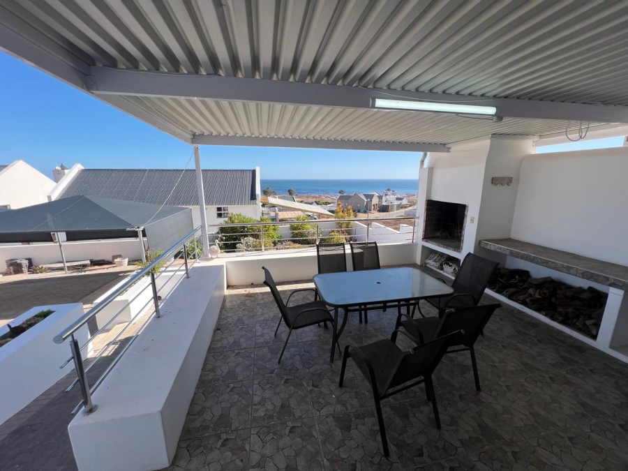 4 Bedroom Property for Sale in Da Gama Bay Western Cape